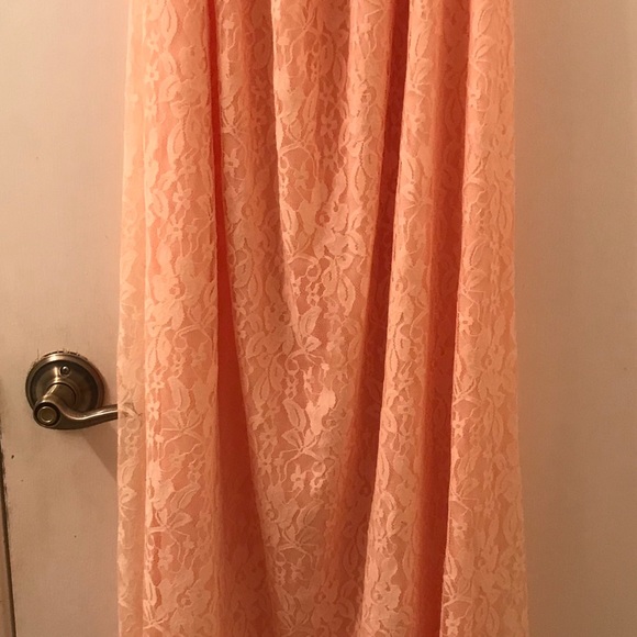 ๐Host Pick๐ JustVH Lace Off the Shoulder Gown. - Picture 8 of 11